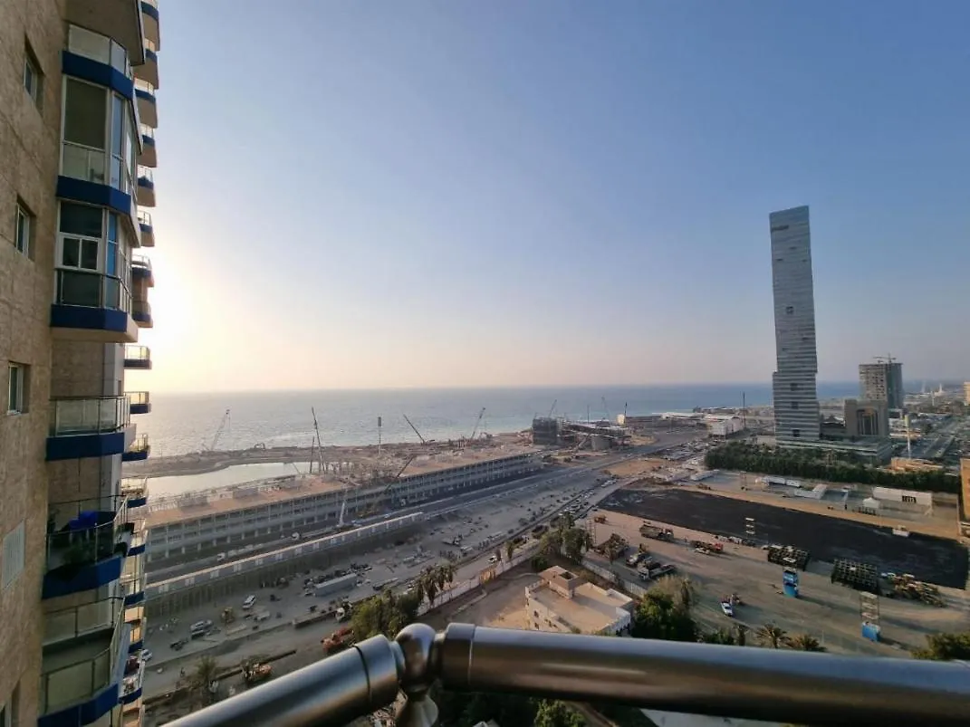 شقة بإطلالة بحرية برج المسارات ,وفورمولا 1 Apartment Jeddah
