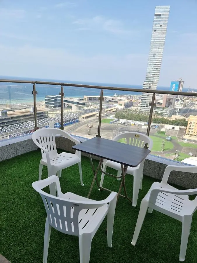 شقة بإطلالة بحرية برج المسارات ,وفورمولا 1 Apartamento
