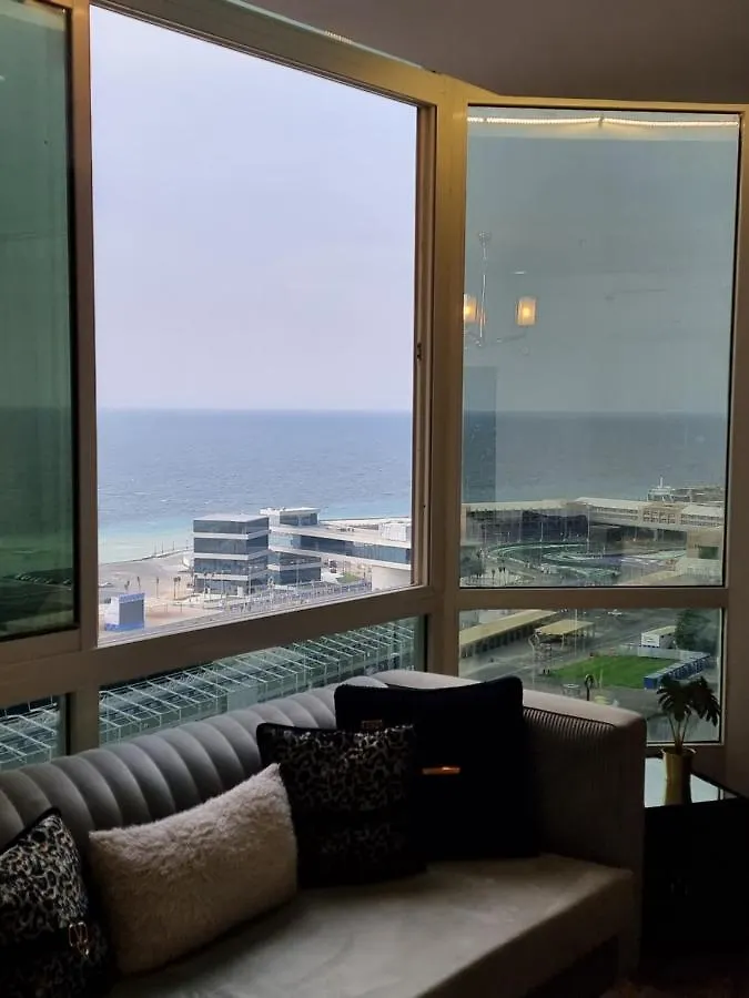 شقة بإطلالة بحرية برج المسارات ,وفورمولا 1 Apartamento Yidda